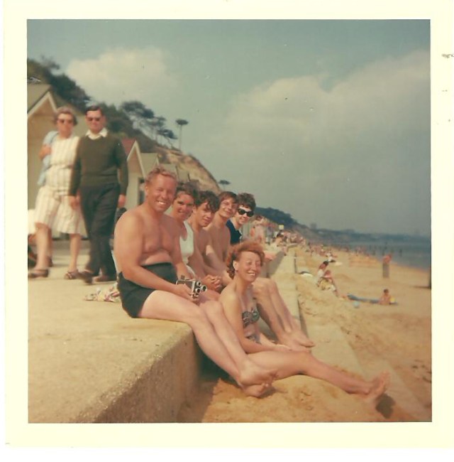 Bournemouth 1964 Ken Kent & Family from anonymous photograph album