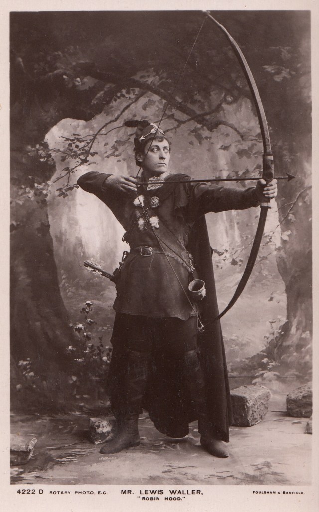 Mr Lewis Waller 'Robin Hood' Foulsham & Banfield