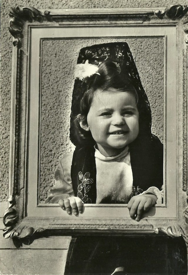 Serie 106 postcard addressed to address in Bergamo 13 February 1960