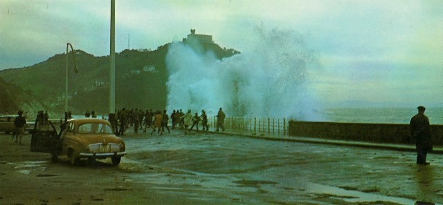 San Sebastian Big tides Foto Color Galarza