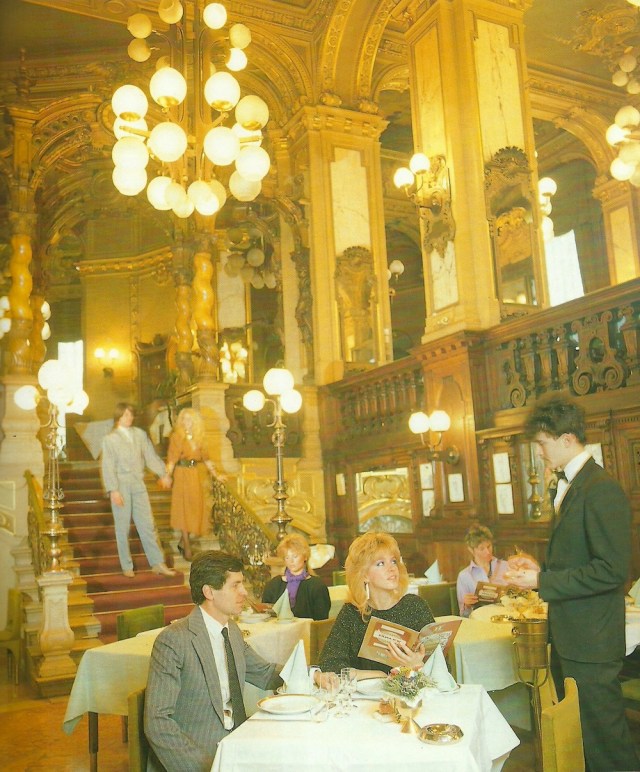 The Hungaria restaurant on the Great Boulevard from Budapest 150 Photographs: Tourist Information published by Rozsa Szalontay Szalontai Publishing House 1980s