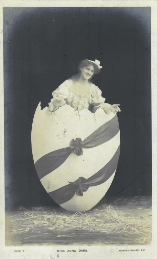 Miss Zena Dare postcard