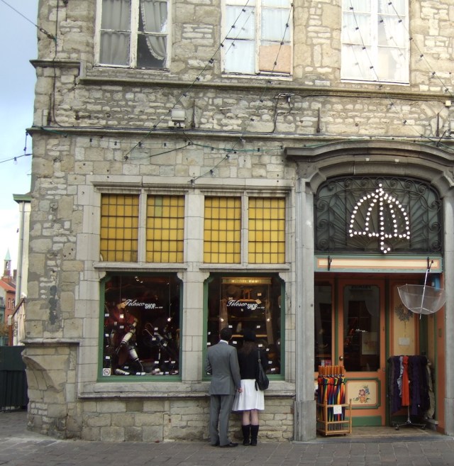 Umbrella shop Gent 2009