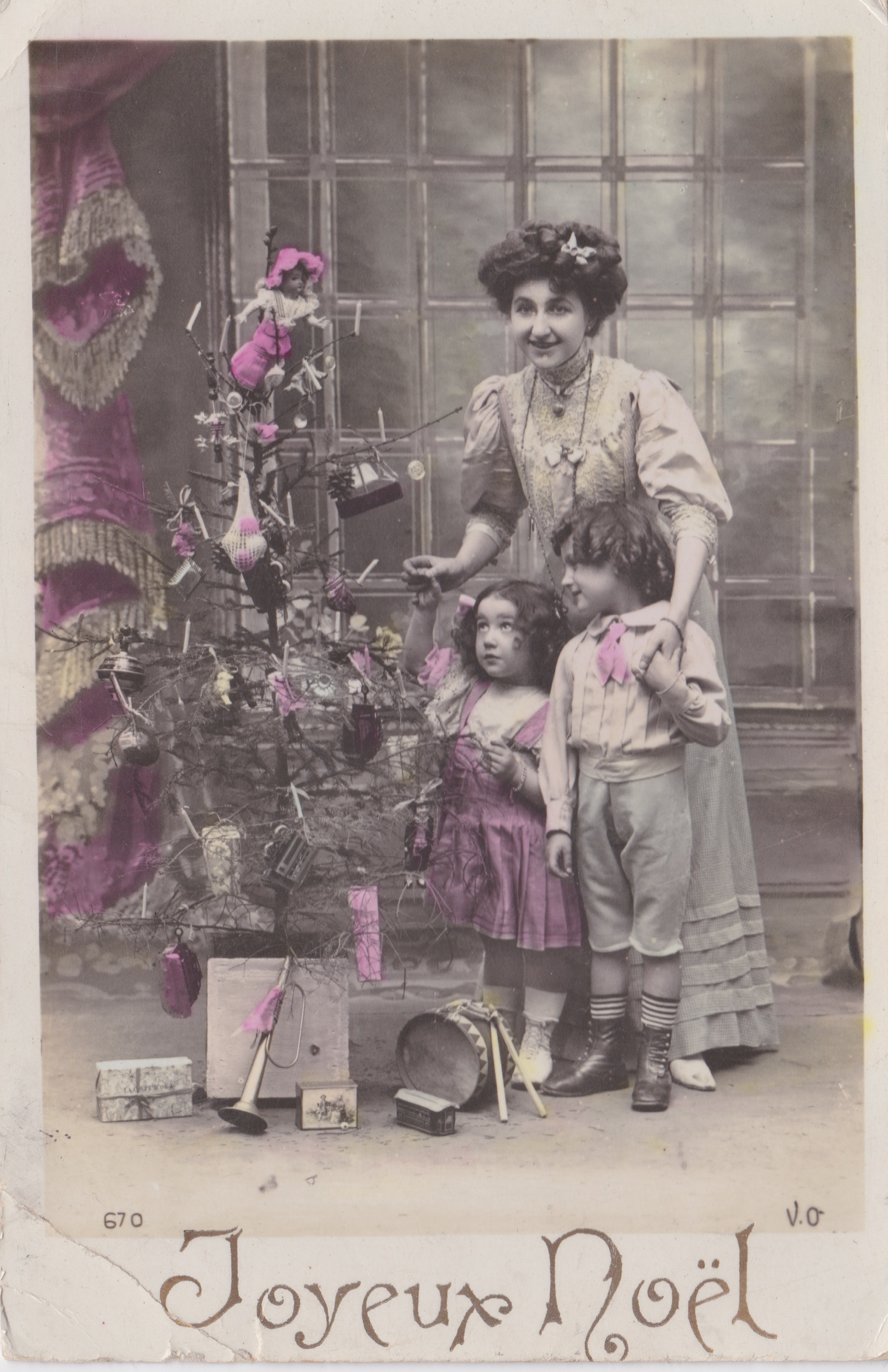 Carte Postale Dec 22 date unknown to Miss Watts Reddrum Cottage Surrey 'To Phoebe with love &amp; good wishes'